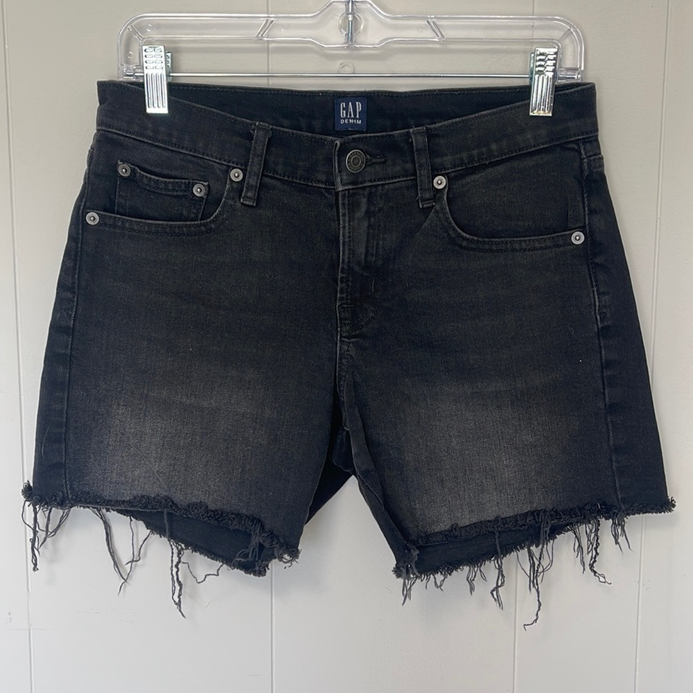 Gap Black Denim Shorts Size 26 5” Women’s